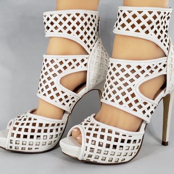 Charlotte Russe White Trista Platform Heels Size 7 - Picture 3 of 8